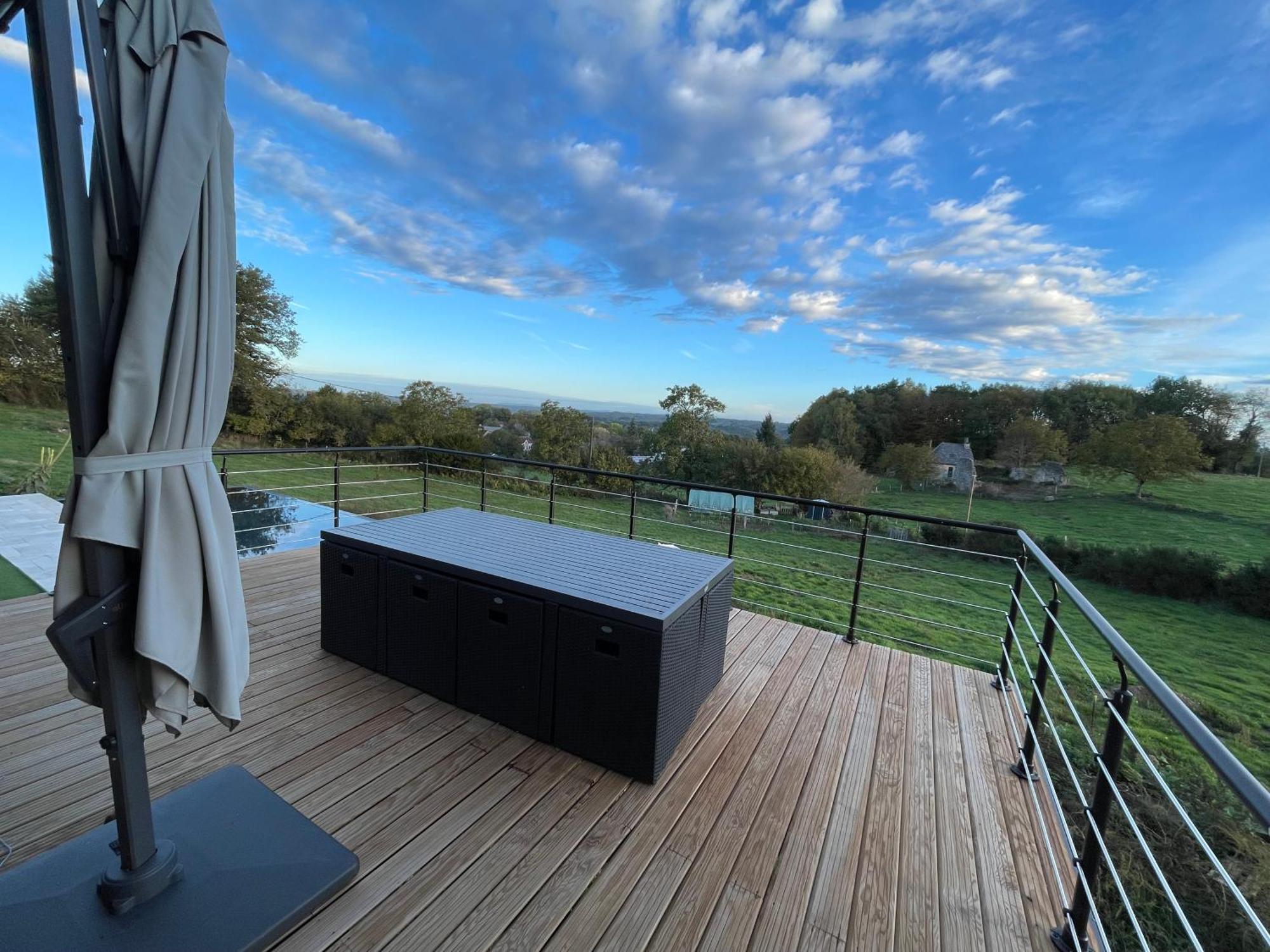 Vila Ancienne Grange Renovee En Xaintrie Hautefage Exteriér fotografie
